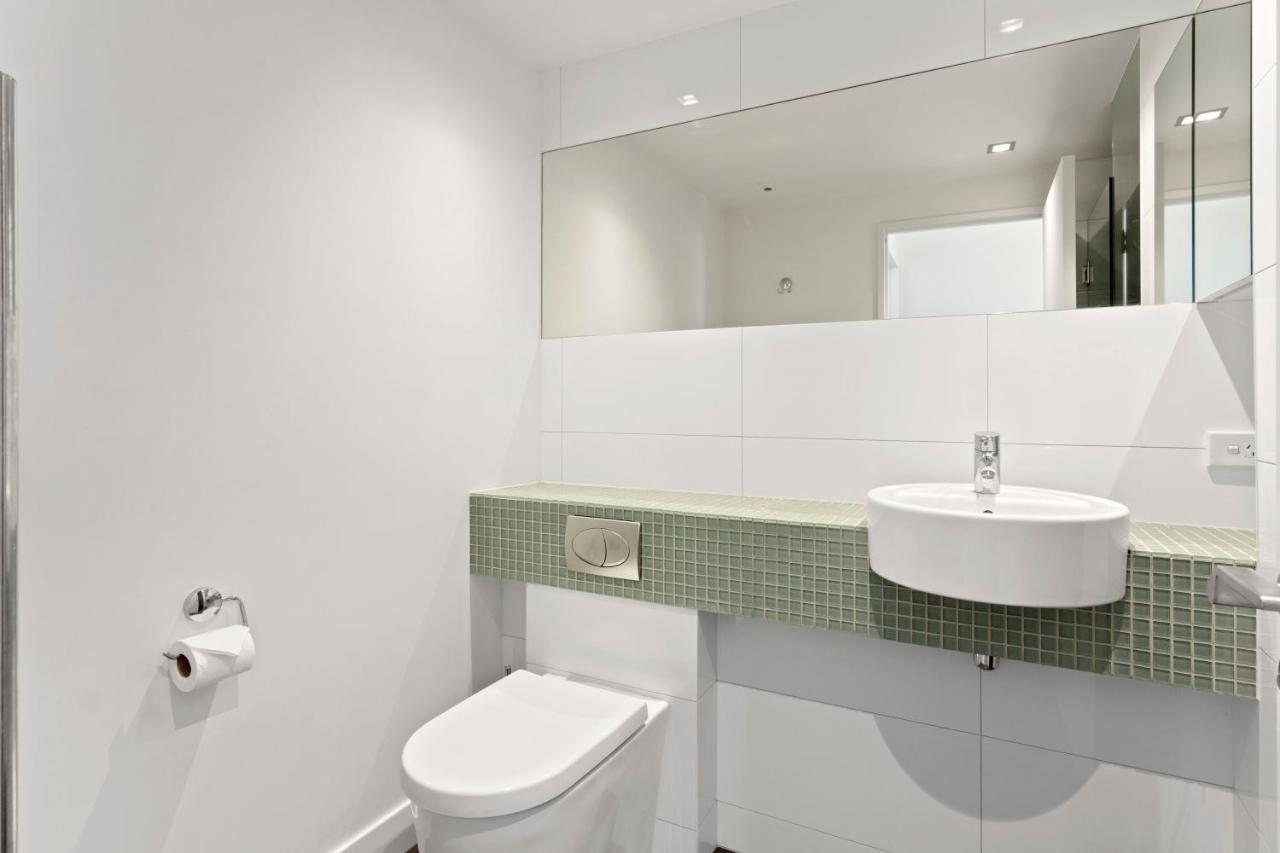 Stunning 2 Bedroom Apartment With Balcony! Queenstown Eksteriør billede